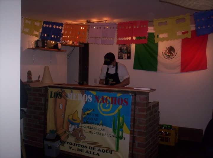 Los Primeros Momentos